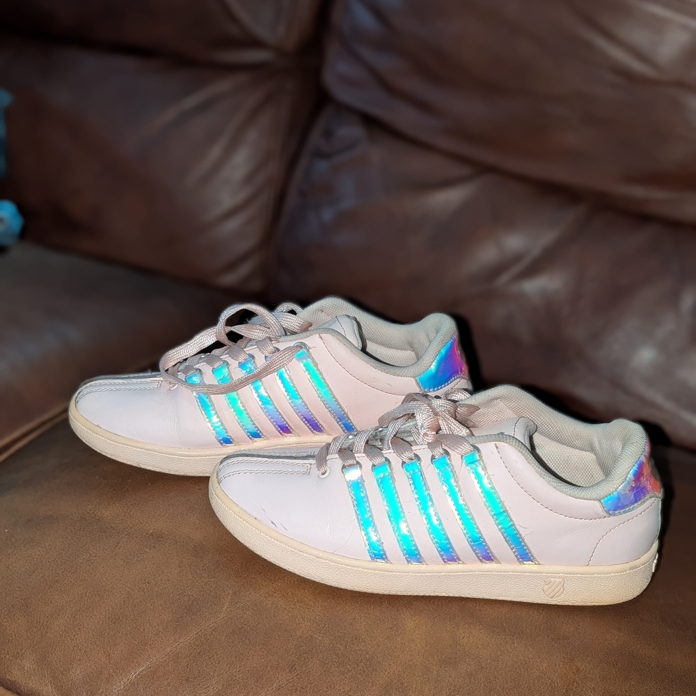K-Swiss Women's Sneakers with Iridescent Blue Stripes